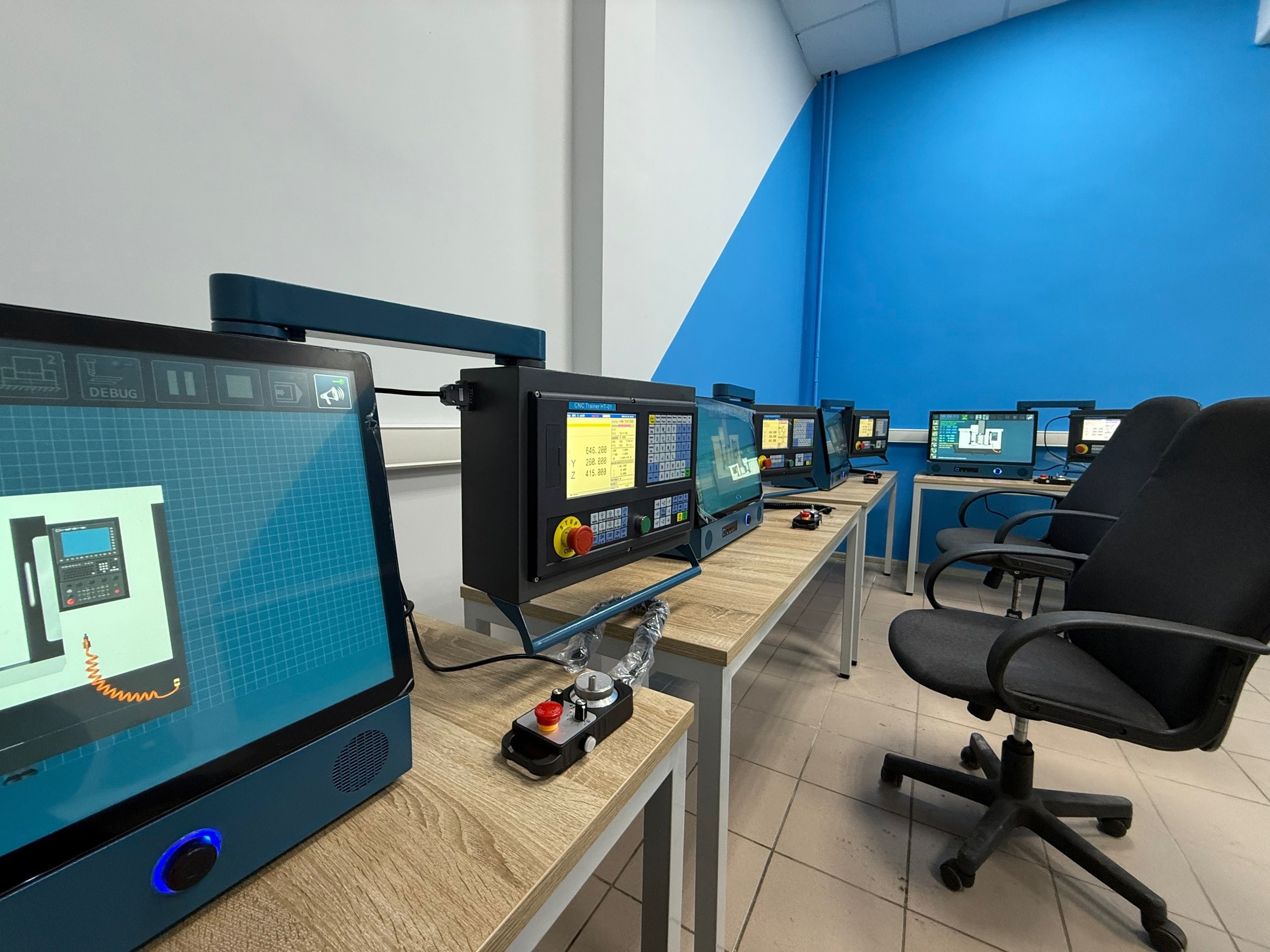 Hardware and Software Simulator for Three-Axis CNC Milling Machine screenshot 25